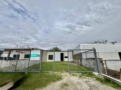 Vendemos galpón fácilmente transformable en casa  