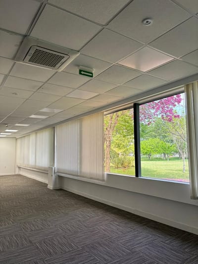 Alquiler Oficinas y Depósito - Carrasco