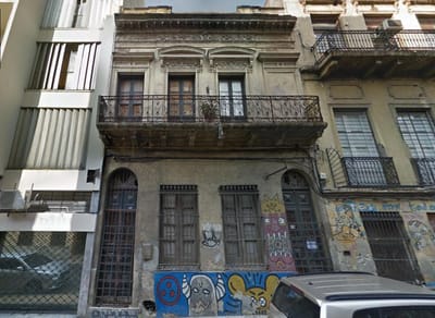 Parana esquina Ciudadela, 275m2, ideal inversion!!