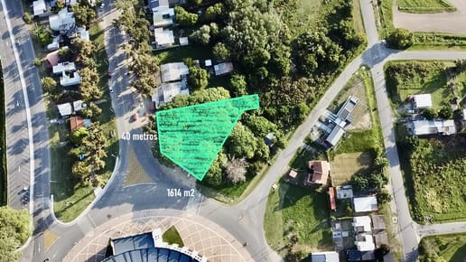 Terreno en Venta de 1614 m2 Frente a la Plaza de Toros de Colonia