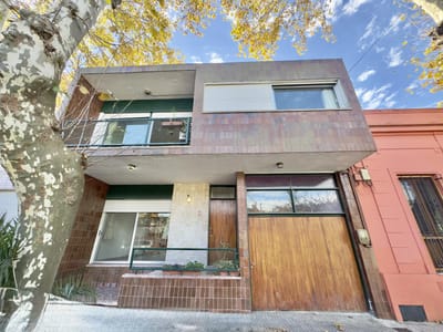 Casa en venta de 4 dormitorios y 2 baños en Barrio Histórico en Colonia 