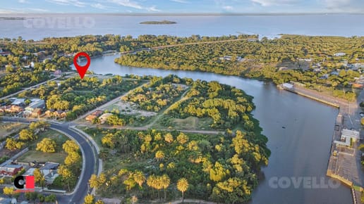 Terreno, vista al Rio, zona urbana, cerca de la playa