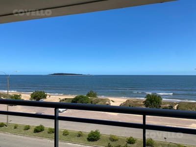 Alquiler Departamento 2 dormitorios Playa Mansa vista al mar