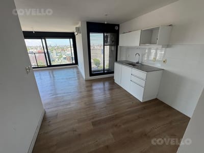 Venta Apartamento en piso alto gran vista!! 2 dormitorios - Con renta.
