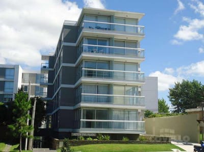 Departamento en venta - Colonia del Sacramento .