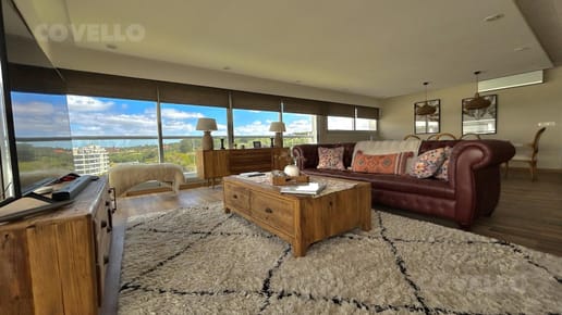 Penthouse espectacular en Playa Brava  