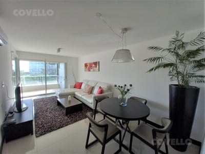 Venta Monet - Parada 18, Playa Mansa, Punta del Este.