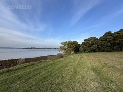 Terreno en venta Laguna de los Cisnes con costa sobre laguna del sauce