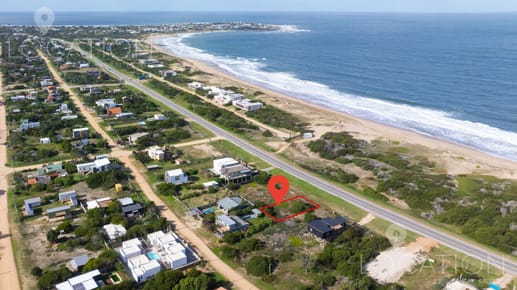 Terreno  a la venta primera linea en La Juanita - LLA4540355