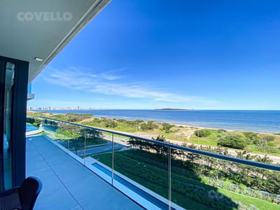 Apartamento en alquiler temporada Venetian 2 dormitorios en suite frente al mar Playa Mansa
