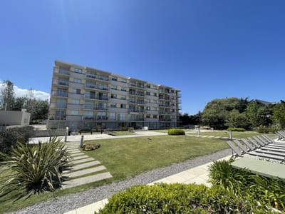Venta y Alquiler de Departamento en Bahía de Colonia