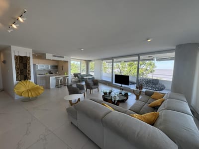 ¡Venta de apartamento, 2 dormitorios con vistas panorámicas, exclusivo!