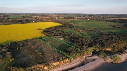 Terreno de 1 ha. con costa sobre el Río de la Plata (Colonia)