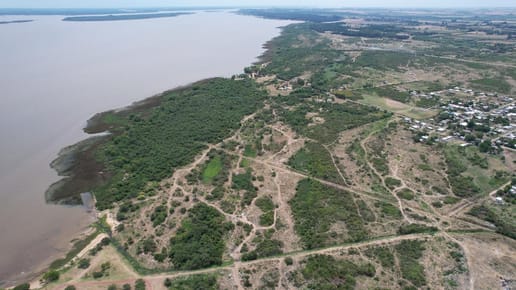 Carmelo Costanera Norte - importante terreno urbano, ideal para desarrollo inmobiliario!