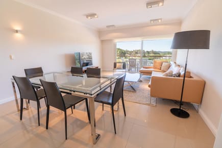 Venta de Apartamento Duplex de 2 Dormitorios en Laguna del Diario