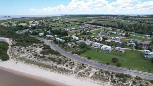 Terreno en primera línea - Rambla Colonia - Residencial