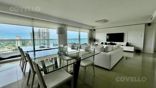 Venta apto de 4 dormitorios en suite mas servicio, cocina definida, palier privado y  2 cocheras
