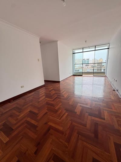 Departamento en Jose Galvez cuadra 6