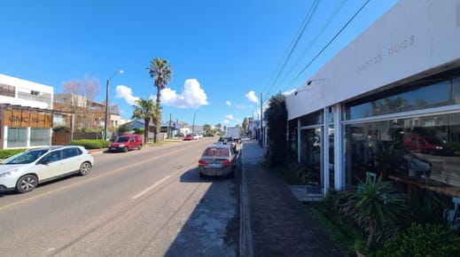 Alquiler Local en Manantiales Sobre Ruta 10 a Pasos la Playa - TM7315637