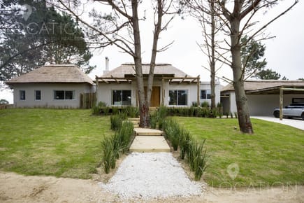 Alquiler casa en barrio cerrado 6 dormitorios Laguna Escondida, José Ignacio