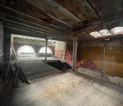 Venta de gran local comercial a reciclar Ciudad Vieja 2146m2