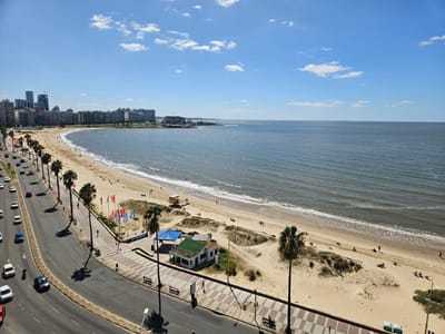 Rambla y Av Brasil, pent house, 173 m2 , gge x 2 , gran terraza, vista mar !!
