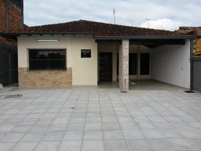 Casa en venta 3 dormitorios Barrio Loma Pytá Asunción 