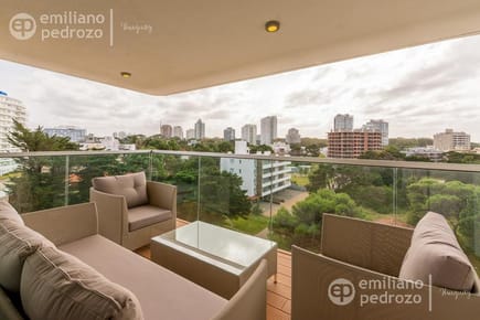 Alquiler temporal apartamento 2 dormitorios Playa Brava Punta del Este