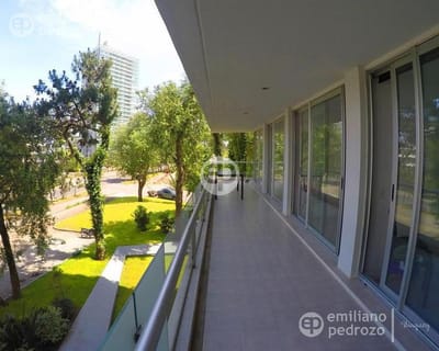 Venta apartamento 3 dormitorios Roosevelt