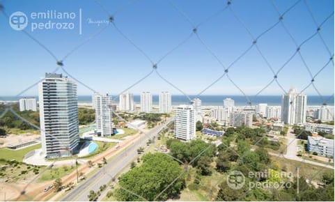 Venta apartamento 3 dormitorios Punta del Este