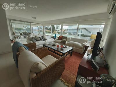 Departamento - Playa Brava