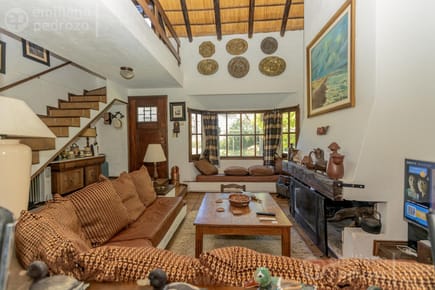 Casa en venta - 4 dormitorios - Pinares