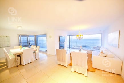 Departamento - Playa Mansa