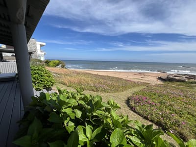 primer linea de mar - casita  1