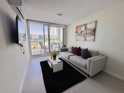 Alquiler temporada apartamento 1 dormitorio parada 3 playa mansa, edificio con amenities