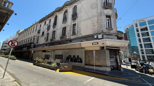 B. Mitre esq Buenos Aires, imperdible punto!!