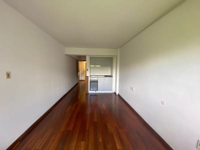 Venta monoambiente en Plaza Cagancha a pasos de Av. 18 de Julio - Centro ( Renta Estimada 7.78%)