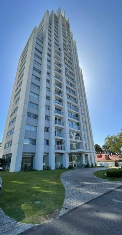 Hermoso Apartamento sobre Roosevelt de 3 Dormitorios y Amenities