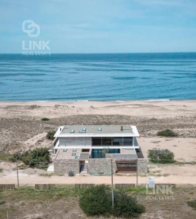 Casa sobre la playa