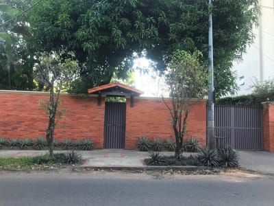 Terreno en venta 810 m2 en barrio Villa Morra Asunción