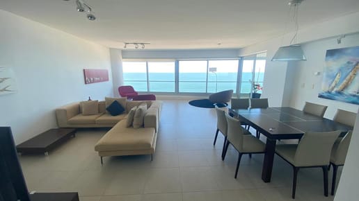 Departamento - Playa Brava