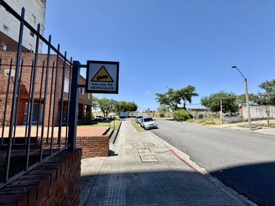 Cochera en venta y en alquiler en edificio Ginkgo  