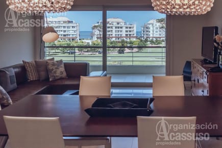 Departamento en Playa Mansa 3 dormitorios 3 baños garage amenities Veramansa