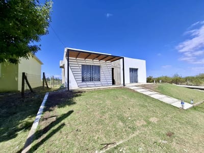 Casa en venta de 3 dormitorios y piscina en Colonia del Sacramento