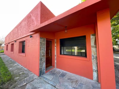 Casa en  venta - Carmelo