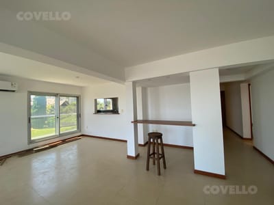 EN VENTA - Apartamento sobre Rambla de Colonia del Sacramento