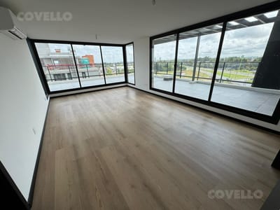 Venta Apartamento de 3 Dormitorios, 2 baños amplia terraza con parrillero propio Barra de Carrasco