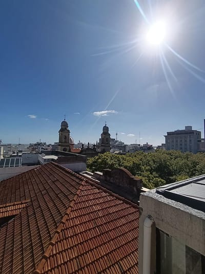 Estrena, frente Plaza Matriz, gran vista, 72 m2, 1 dormitorio !!