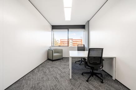 Acceso a oficinas profesionales en LIMA, Platinum Plaza I