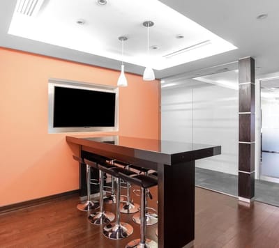 Membresías de alquiler de coworking flexible en Lima San Isidro Fibra Building.